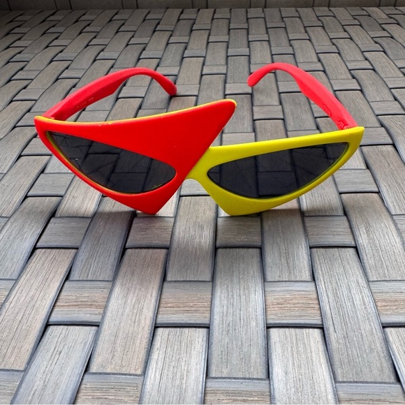 Pizza Hut Vintage 1989 Retro Solar Shades Sunglasses Back To The Future Neon - Picture 1 of 6